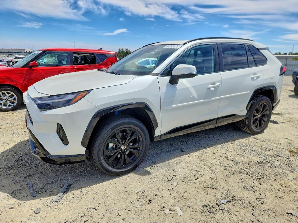 Photo 1 from auction – 2022 TOYOTA RAV4 with VIN 4T3T6RFV9NU088536