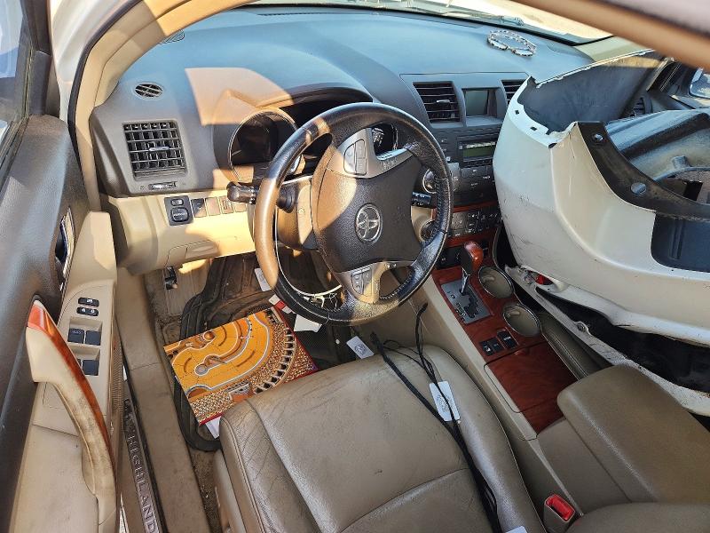 Photo 8 from auction – 2010 TOYOTA HIGHLANDER with VIN 5TDDK3EH4AS020942