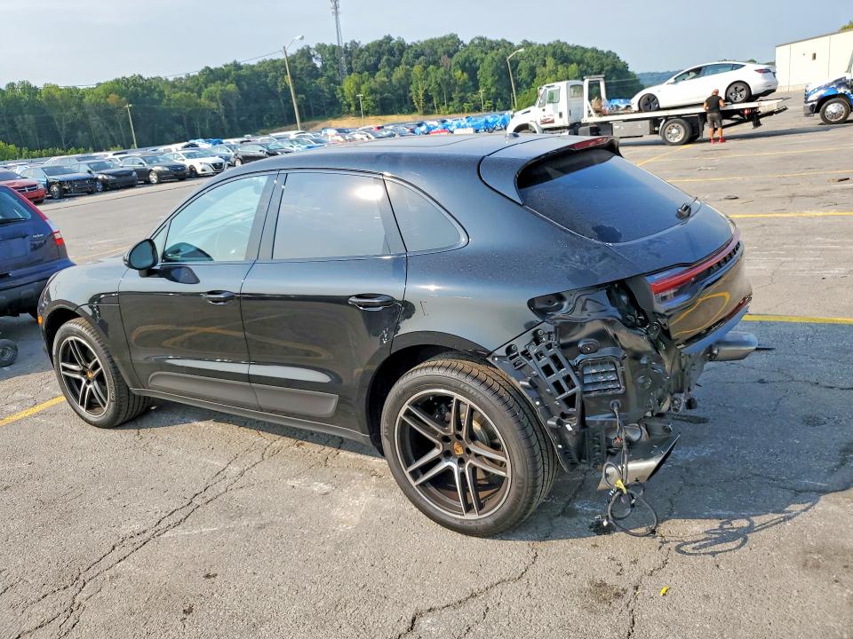 Photo 2 from auction – 2020 PORSCHE MACAN with VIN WP1AA2A59LLB15169