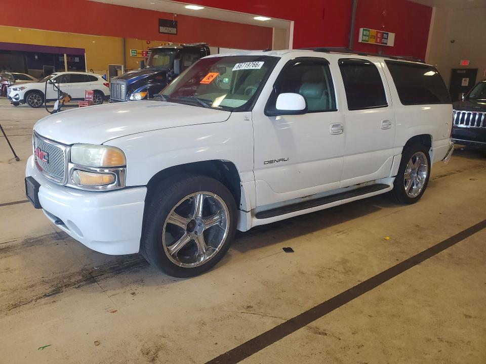 GMC DENALI 2002 с VIN 1GKFK66UX2J328979 - Снимка от търг