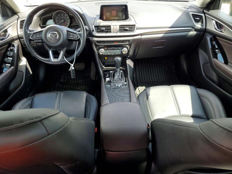 Снимка 8 от търг – 2018 MAZDA 3 с VIN 3MZBN1V37JM239110