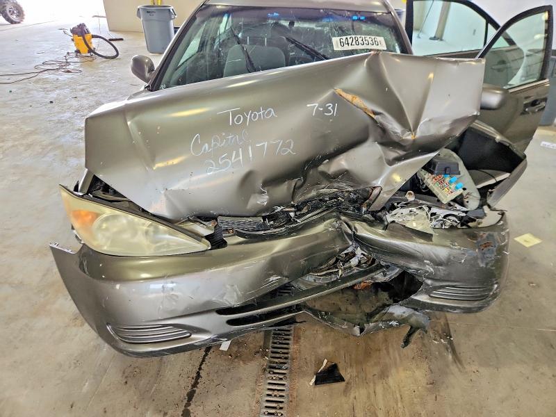 Photo 11 from auction – 2004 TOYOTA CAMRY with VIN 4T1BE32K14U909370