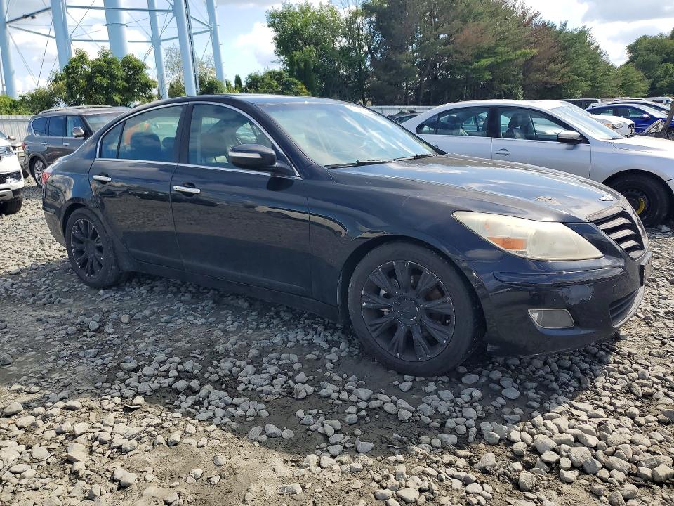 Photo 4 from auction – 2009 HYUNDAI GENESIS with VIN KMHGC46E99U020118
