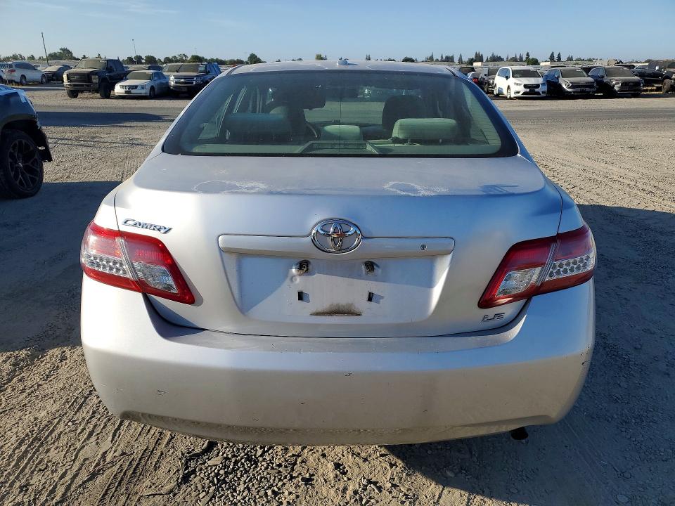 Photo 6 from auction – 2011 TOYOTA CAMRY with VIN 4T1BF3EK7BU624422