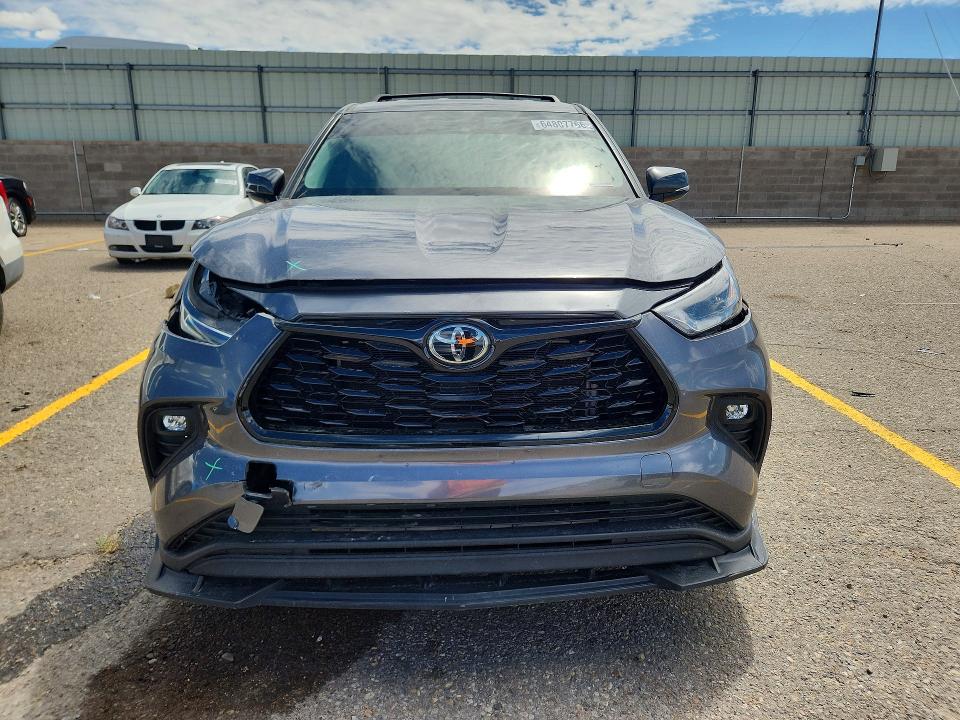 Photo 5 from auction – 2023 TOYOTA HIGHLANDER with VIN 5TDKDRAH6PS509619