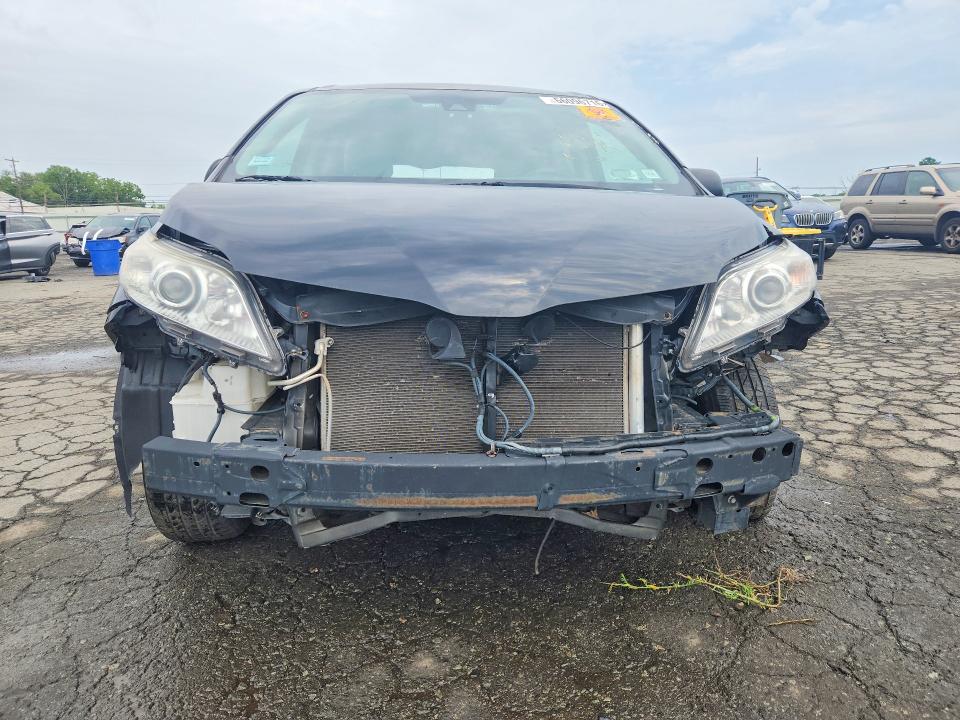 Photo 5 from auction – 2020 TOYOTA SIENNA with VIN 5TDZZ3DC9LS084159