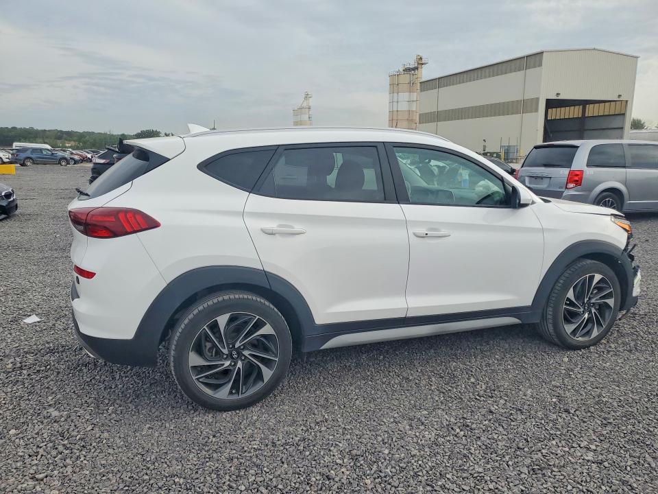 Photo 3 from auction – 2020 HYUNDAI TUCSON with VIN KM8J33AL0LU109119