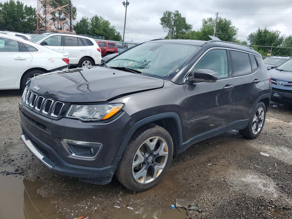 JEEP COMPASS 2019 with VIN 3C4NJCCB3KT777750 - Photo from auction