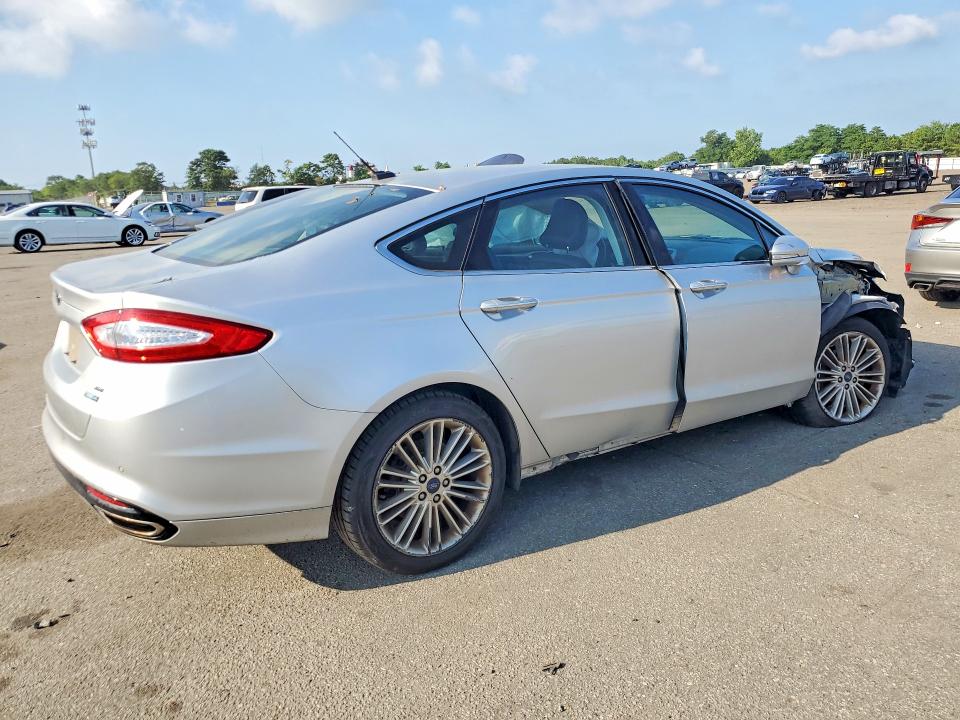 Photo 3 from auction – 2016 FORD FUSION with VIN 3FA6P0T95GR286606