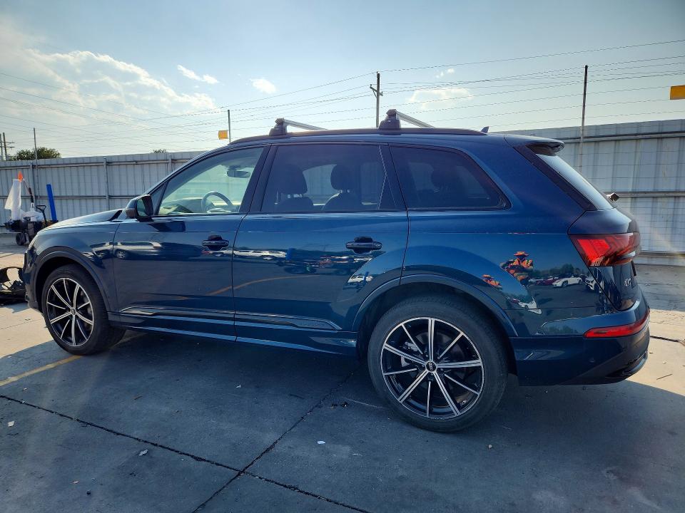 Photo 2 from auction – 2022 AUDI Q7 with VIN WA1LXBF79ND005863