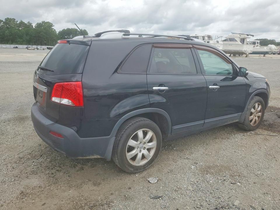 Photo 3 from auction – 2013 KIA SORENTO with VIN 5XYKT3A67DG411934