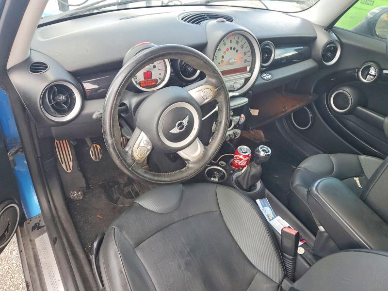 Photo 8 from auction – 2009 MINI COOPER with VIN WMWMM33509TP73199