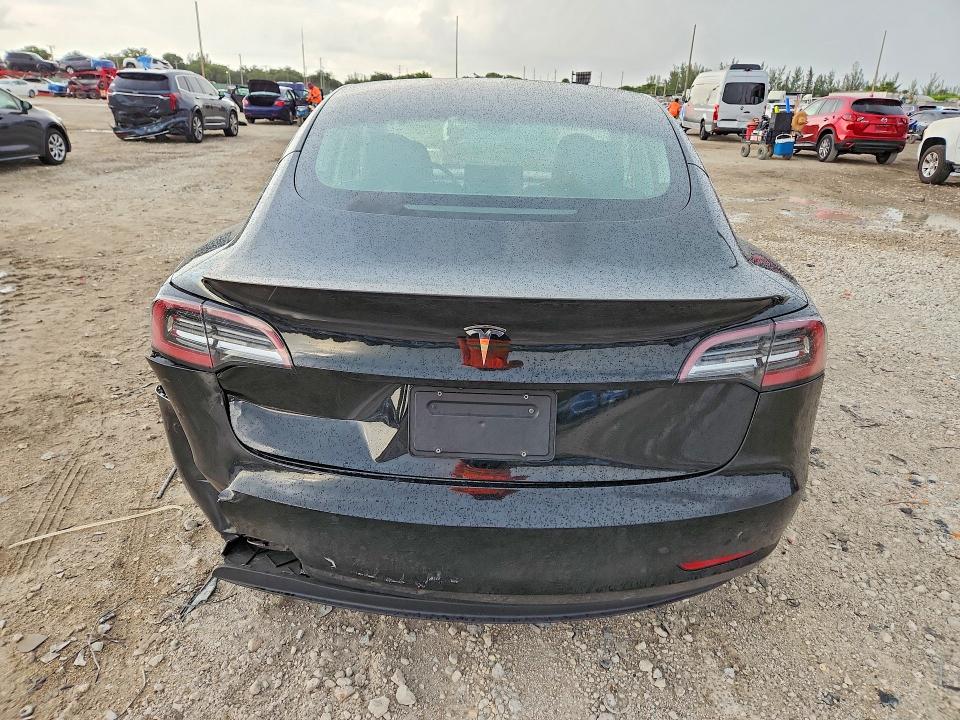 Photo 6 from auction – 2018 TESLA MODEL 3 with VIN 5YJ3E1EA9JF173184