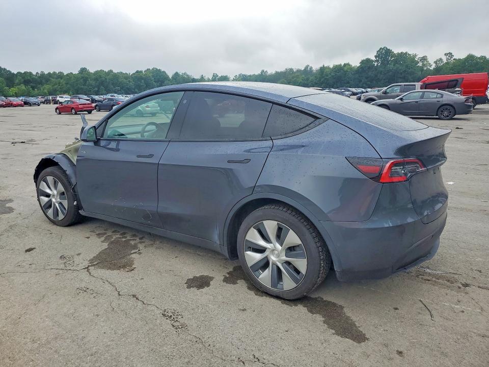 Фото 2 с аукциона – 2021 TESLA MODEL Y с VIN 5YJYGDEE9MF072672