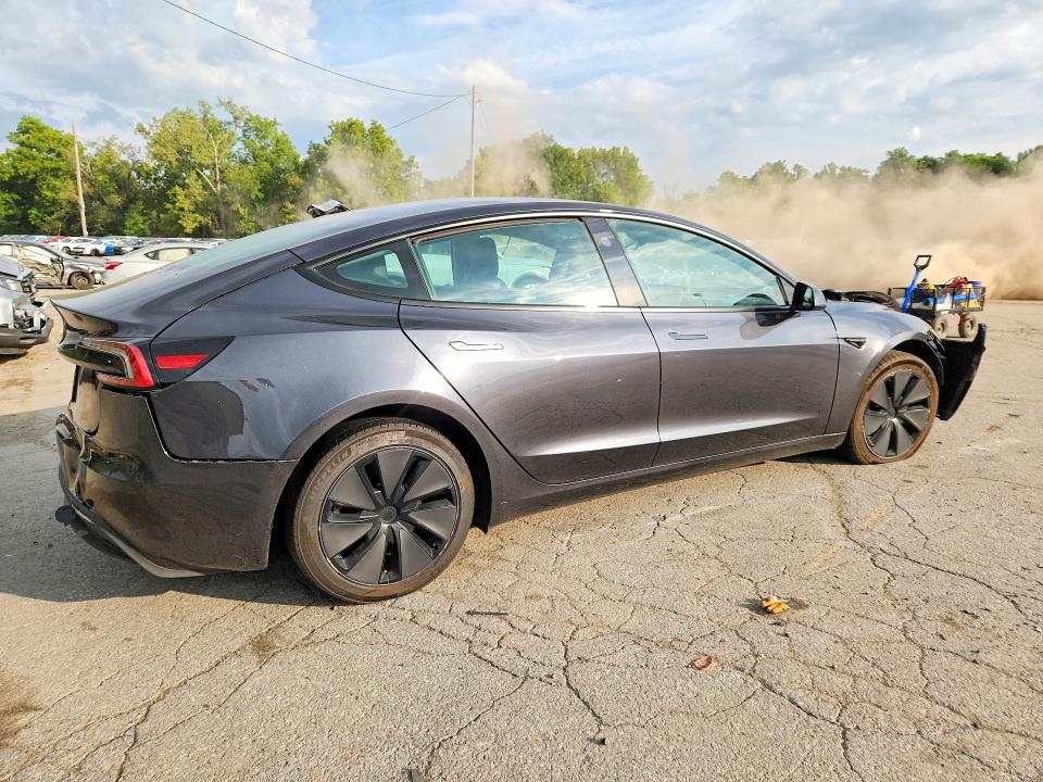 صورة رقم 3 من المزاد - 2024 TESLA MODEL 3 مع VIN 5YJ3E1EA8RF855792