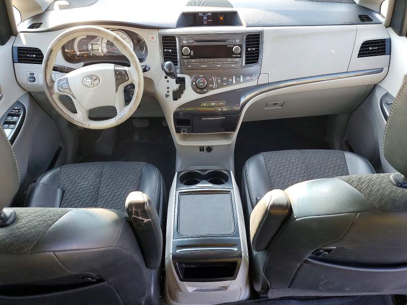 Photo 8 from auction – 2012 TOYOTA SIENNA with VIN 5TDXK3DC5CS240709