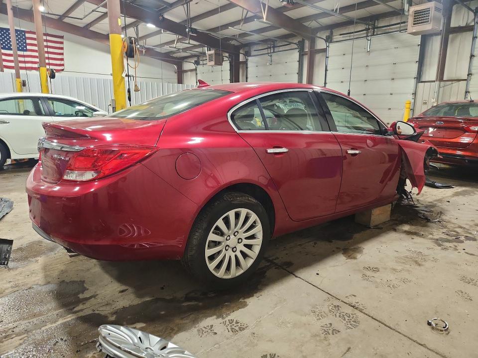 Photo 3 from auction – 2013 BUICK REGAL with VIN 2G4GT5GV2D9149912