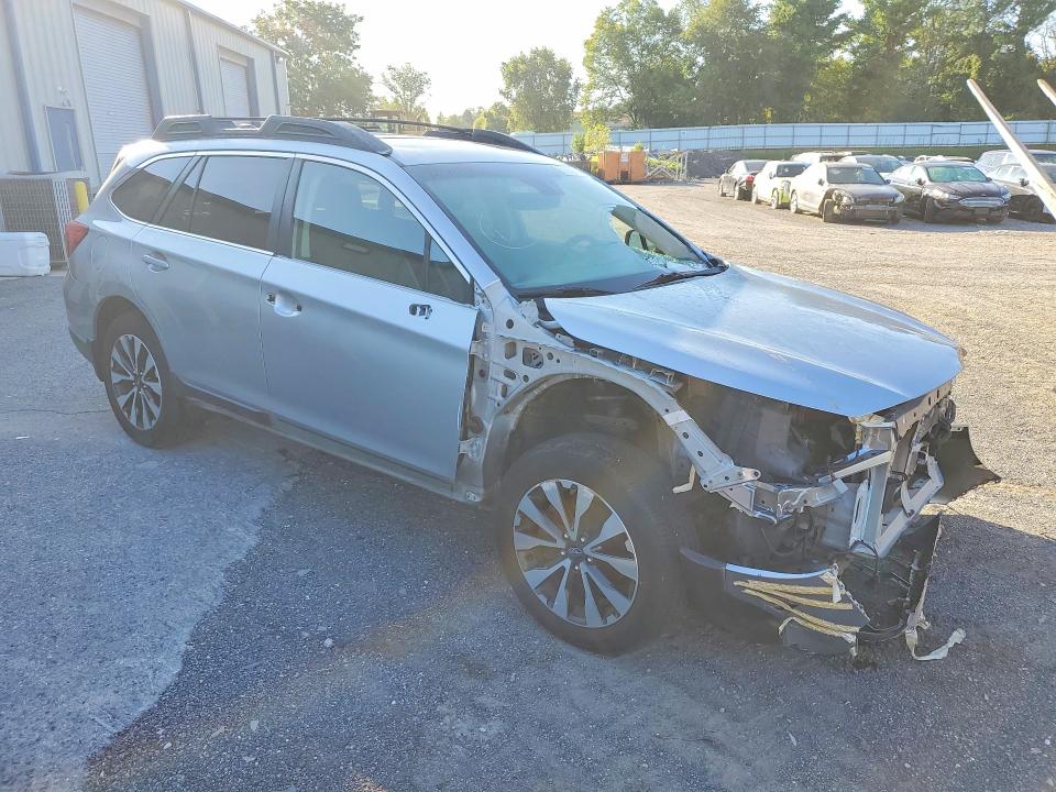 Photo 4 from auction – 2017 SUBARU OUTBACK with VIN 4S4BSANC2H3363532