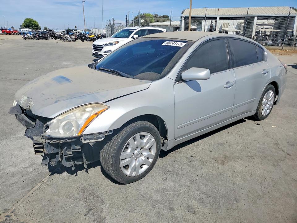 NISSAN ALTIMA 2011 with VIN 1N4AL2AP4BN402246 - Photo from auction