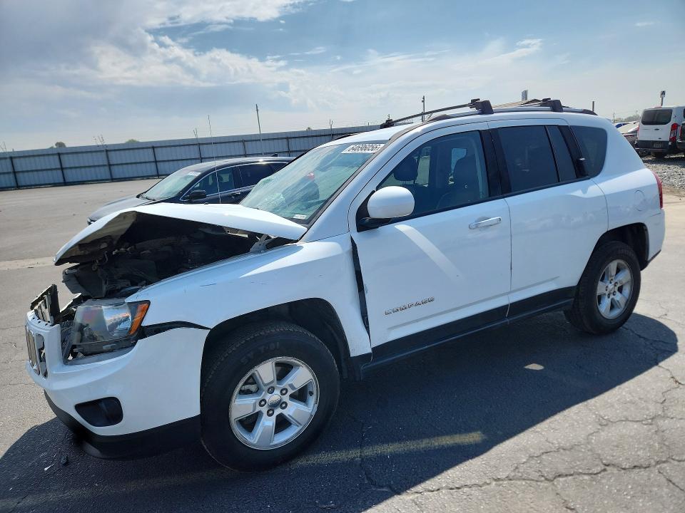 JEEP COMPASS 2016 with VIN 1C4NJCEA5GD795961 - Photo from auction