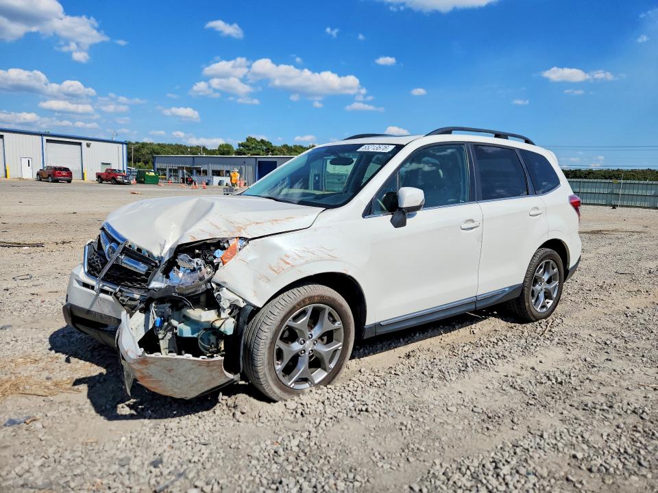 SUBARU FORESTER 2016 with VIN JF2SJAVC4GH431551 - Photo from auction