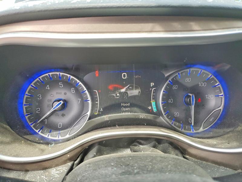 Photo 9 from auction – 2018 CHRYSLER PACIFICA with VIN 2C4RC1EG3JR292650