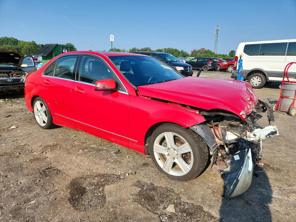 Photo 4 from auction – 2010 MERCEDES-BENZ C with VIN WDDGF8BB4AR117741