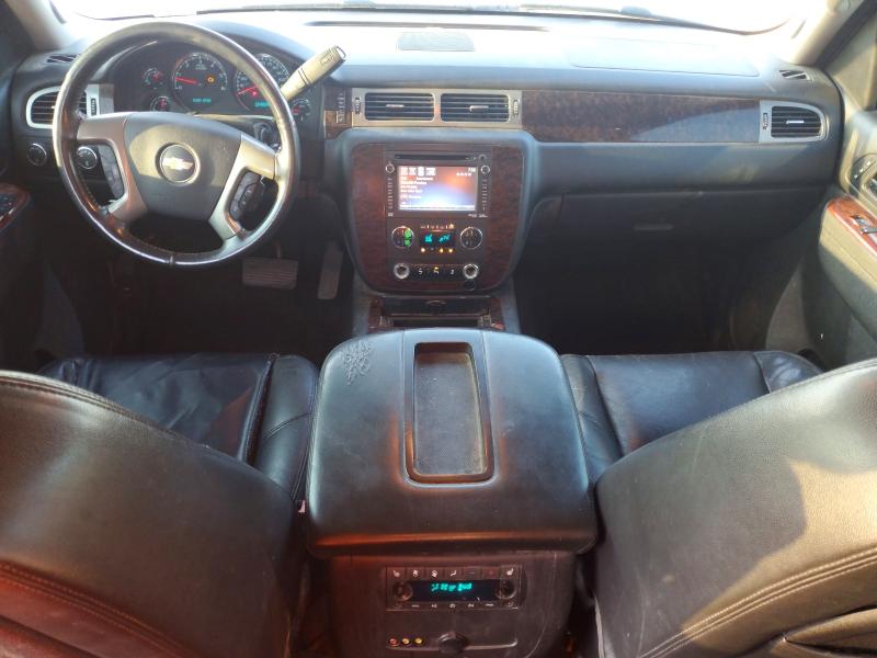 Photo 8 from auction – 2013 CHEVROLET SUBURBAN with VIN 1GNSKKE74DR374141