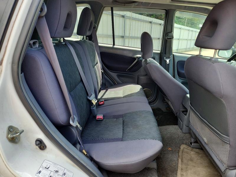 Photo 11 from auction – 2003 TOYOTA RAV4 with VIN JTEHH20VX30236030