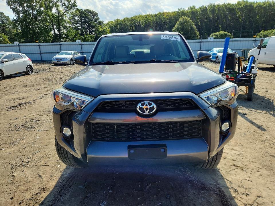 Photo 5 from auction – 2018 TOYOTA 4RUNNER with VIN JTEBU5JR7J5594013