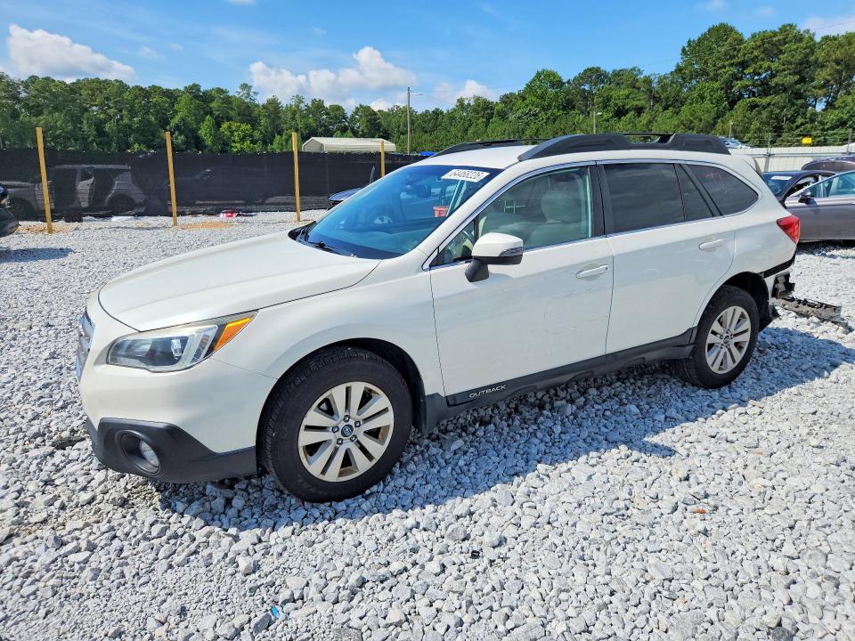 SUBARU OUTBACK 2015 with VIN 4S4BSBFC2F3290146 - Photo from auction