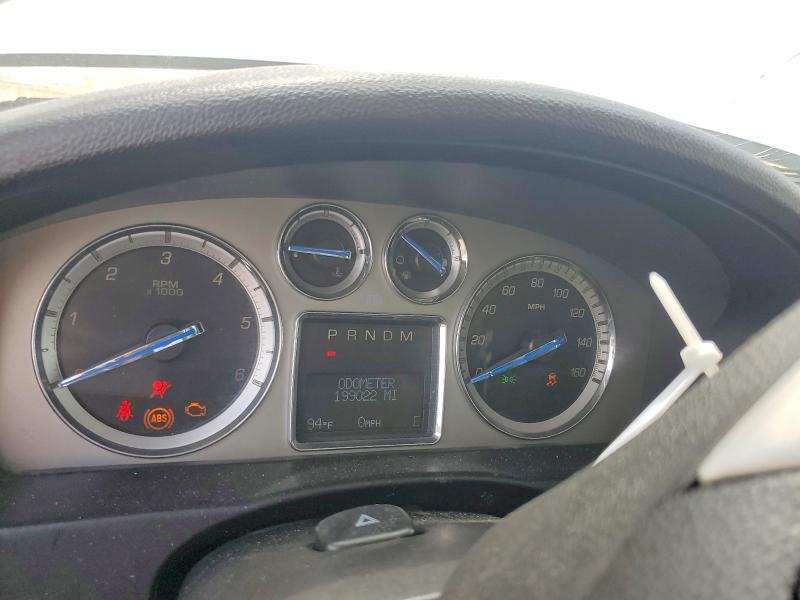 Photo 9 from auction – 2014 CADILLAC ESCALADE with VIN 1GYS3JEF2ER227237