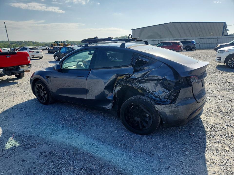 Photo 2 from auction – 2023 TESLA MODEL Y with VIN 7SAYGAEE7PF781557