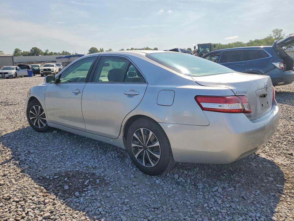 Photo 2 from auction – 2010 TOYOTA CAMRY with VIN 4T1BF3EK7AU077117