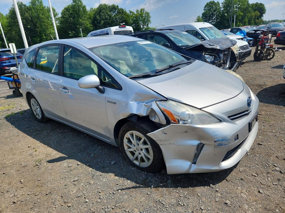 Photo 4 from auction – 2012 TOYOTA PRIUS V with VIN JTDZN3EU1C3161417