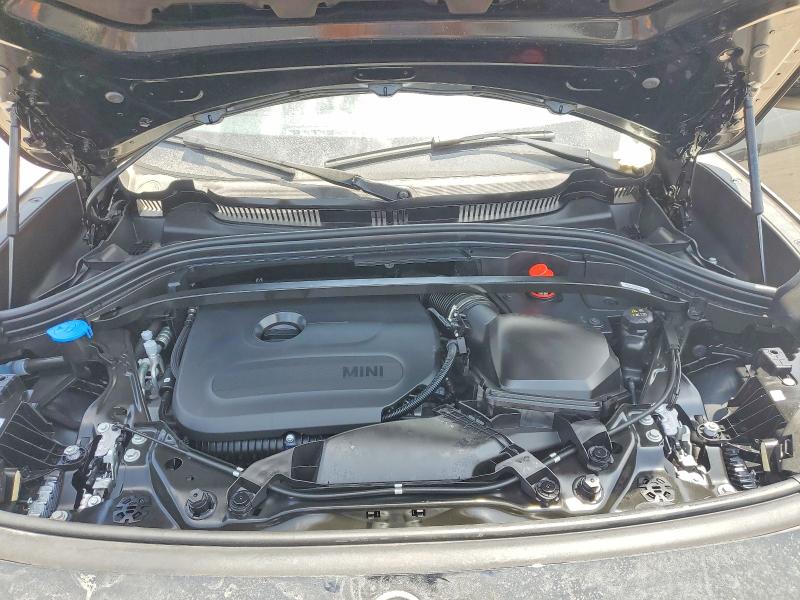 Photo 11 from auction – 2027 MINI COUNTRYMAN with VIN WMZ23GA03V7V53215