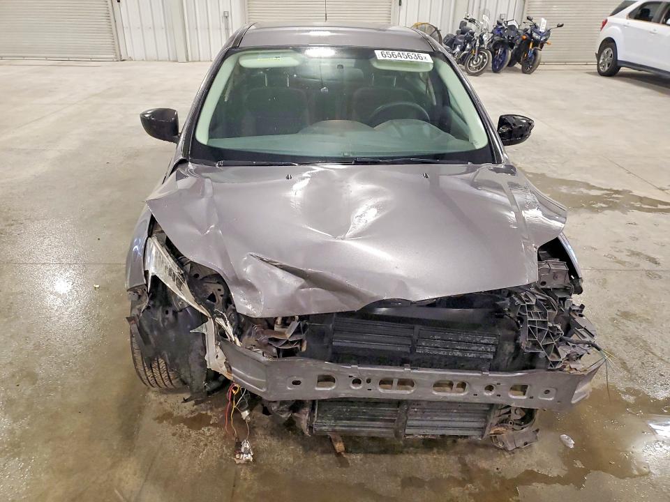 Photo 5 from auction – 2013 FORD FOCUS with VIN 1FADP3E28DL381938
