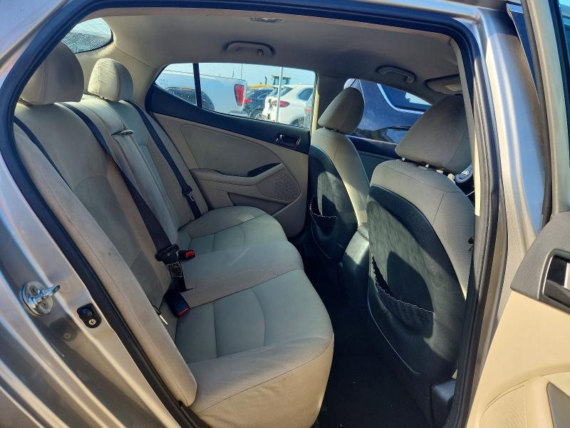 Photo 10 from auction – 2015 KIA OPTIMA with VIN KNAGM4A71F5556798