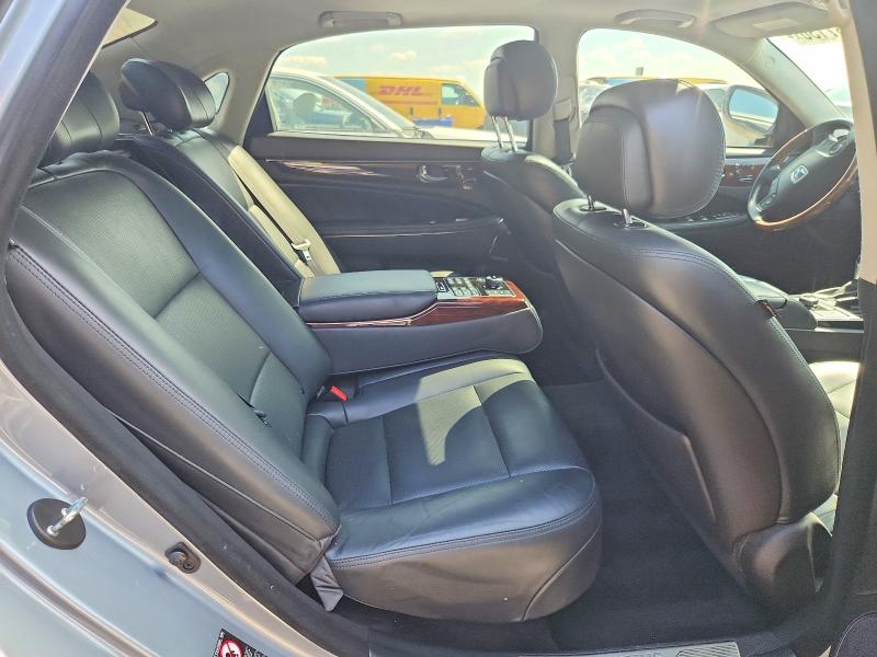 Photo 10 from auction – 2016 HYUNDAI EQUUS with VIN KMHGH4JH8GU104768
