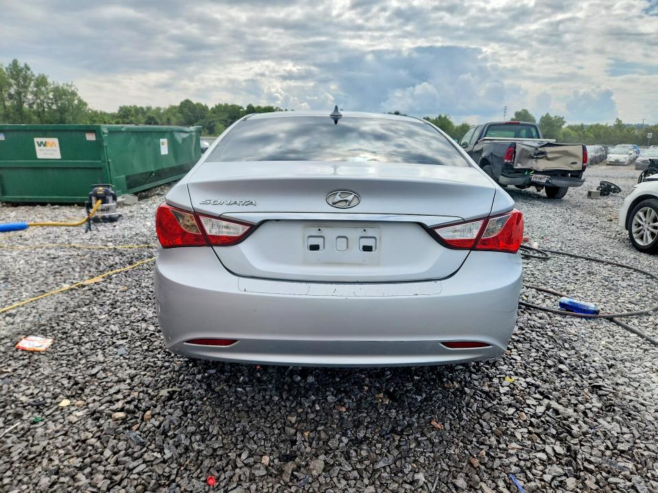 Photo 6 from auction – 2012 HYUNDAI SONATA with VIN 5NPEB4AC4CH482186