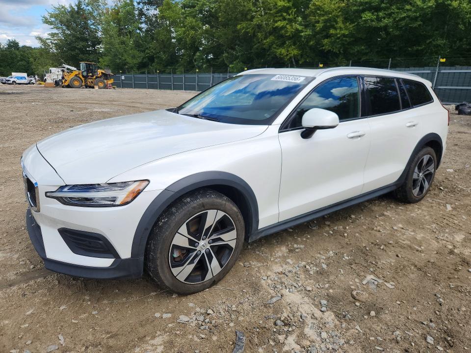 2020 VOLVO V60 CROSS COUNTRY - Търг №66085356
