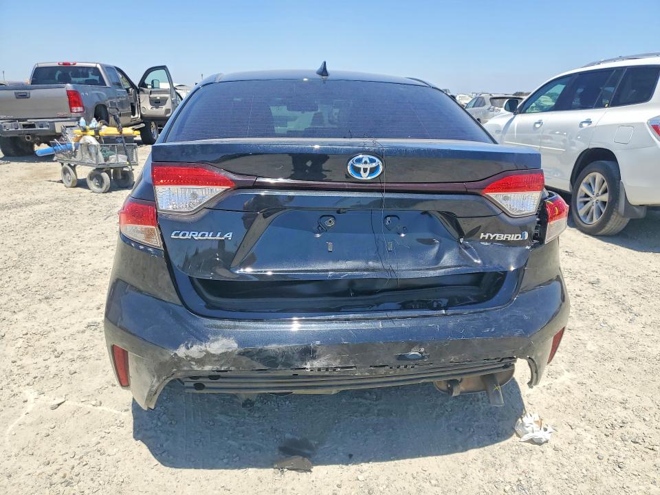 Zdjęcie 6 z aukcji – 2020 TOYOTA COROLLA z VIN JTDEBRBE3LJ007004