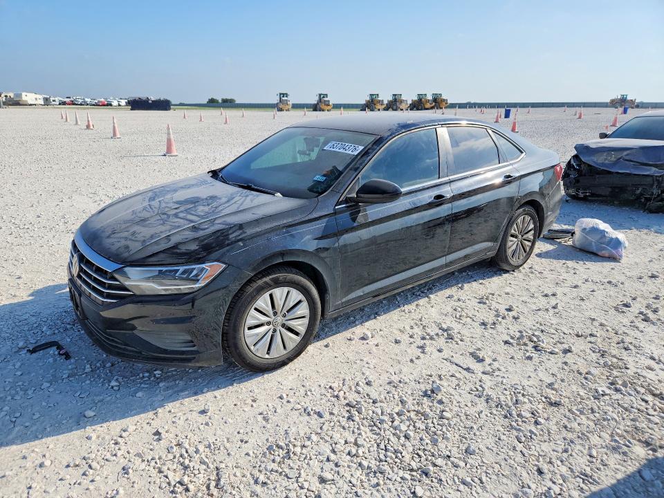VOLKSWAGEN JETTA 2019 с VIN 3VWN57BU8KM098644 - Снимка от търг