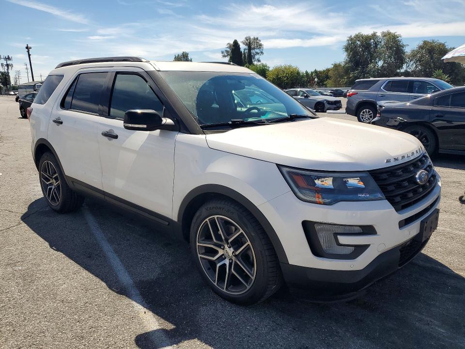 Photo 4 from auction – 2017 FORD EXPLORER with VIN 1FM5K8GT5HGA70073