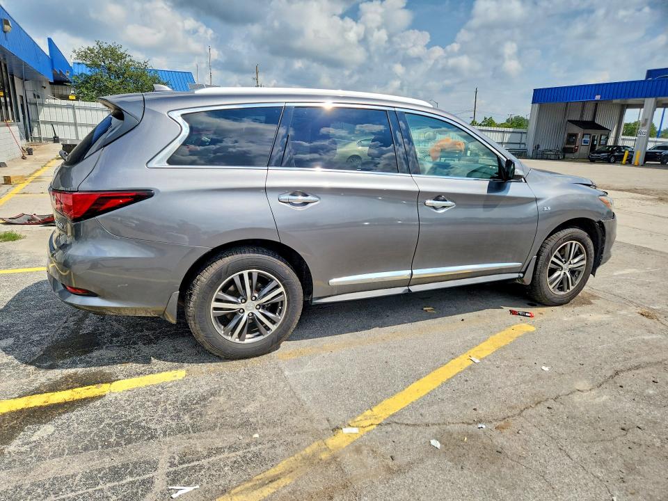 Photo 3 from auction – 2017 INFINITI QX60 with VIN 5N1DL0MM7HC511331