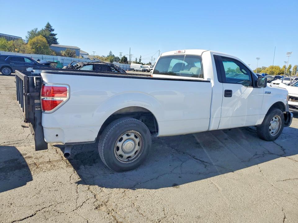 Foto 3 de la subasta – 2014 FORD F150 con VIN 1FTNF1CF3EKF78101