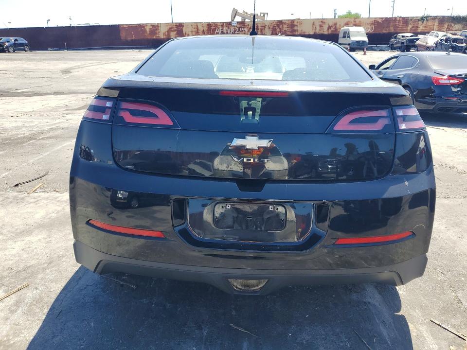 Photo 6 from auction – 2012 CHEVROLET VOLT with VIN 1G1RC6E49CU101492