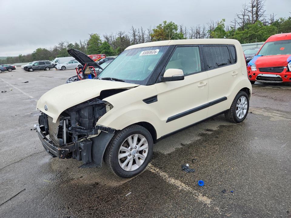 KIA SOUL 2013 with VIN KNDJT2A68D7546732 - Photo from auction