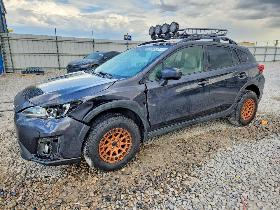 SUBARU CROSSTREK 2018 with VIN JF2GTABC5JH351042 - Photo from auction