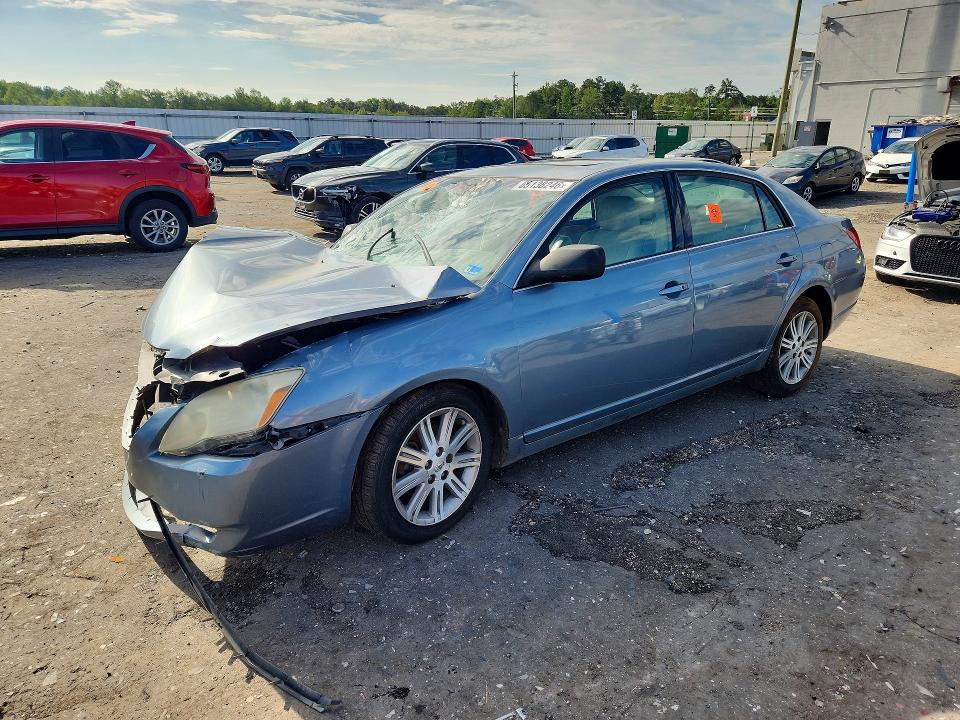 TOYOTA AVALON 2005 with VIN 4T1BK36B95U019445 - Photo from auction